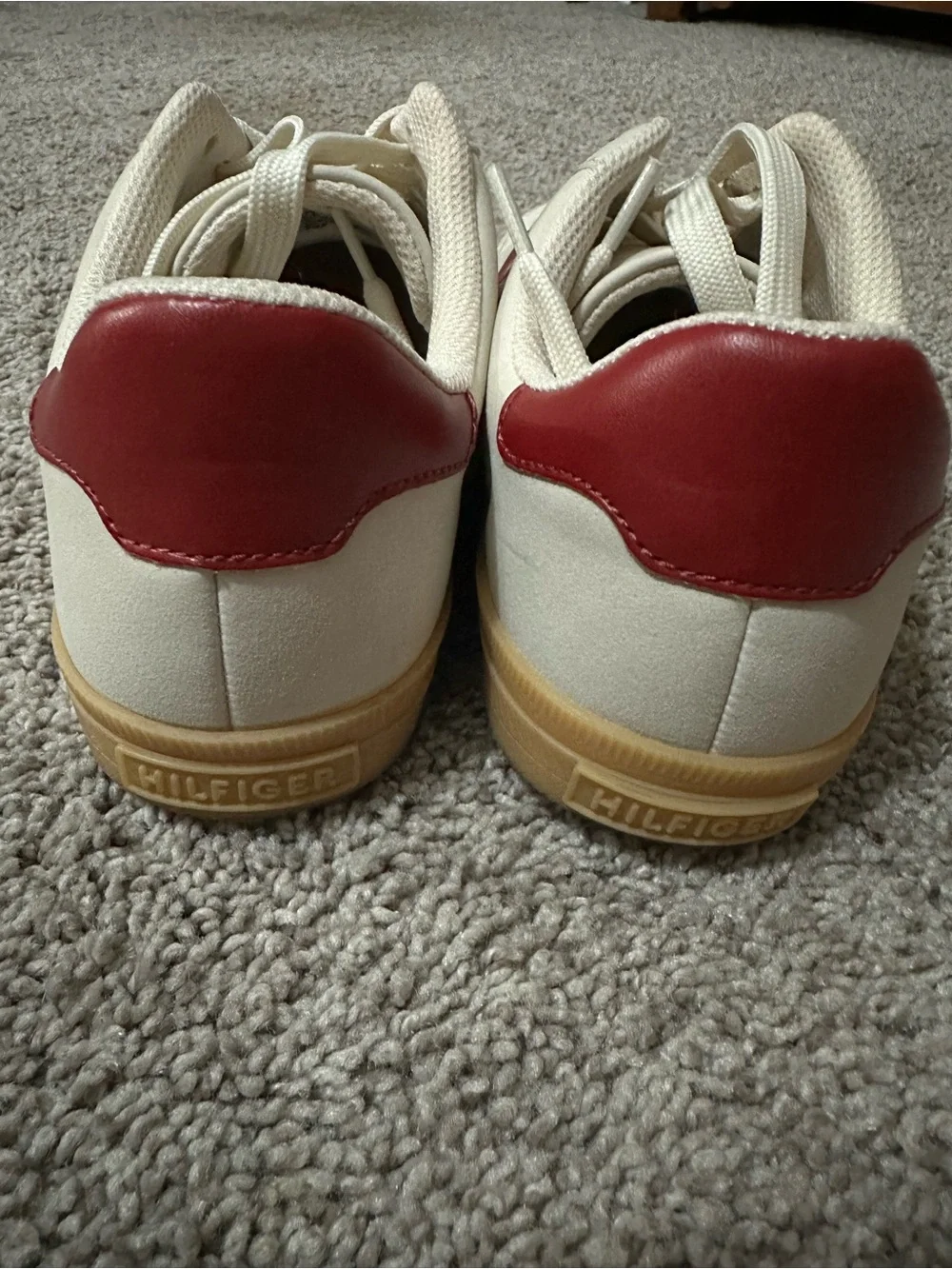 Tommy Hilfiger women’s Cream & Red Low-Top Sneakers